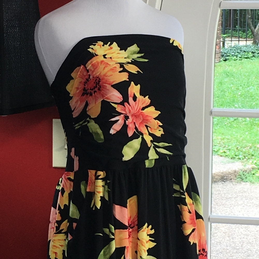 DONATED!  Strapless Maternity Maxi Dress Floral Medium NWOT! - Picture 3 of 7